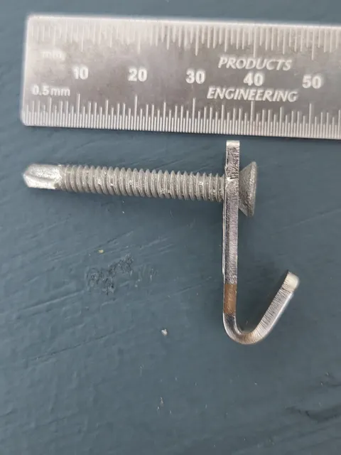 40mm zinc sheet-metal screw through a centre hook